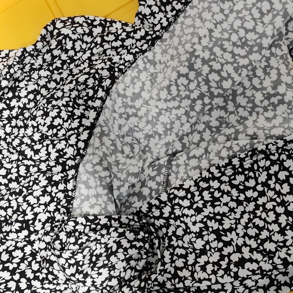 Vince Camuto Plus Size Printed Sleeveless maxi Dress.  Rich Black 2X - Picture 4 of 6